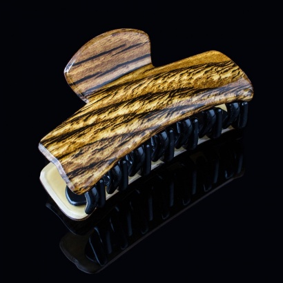 Заколка-краб пластиковая с имитацией древесины " KRA-349 " коричневая/чёрная фото 97650