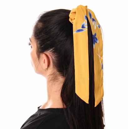 Резинка для волос объёмная с лентами " NO10 " контрастный цветочный принт жёлтая фото 97068