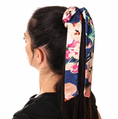 Резинка для волос атласная с лентами и цветочным принтом " NO4 " синяя фото 96814